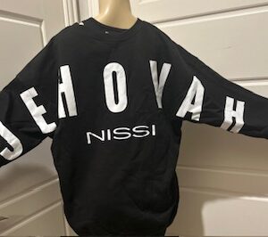 JEHOVAH Nissi - Victory sweatshirt